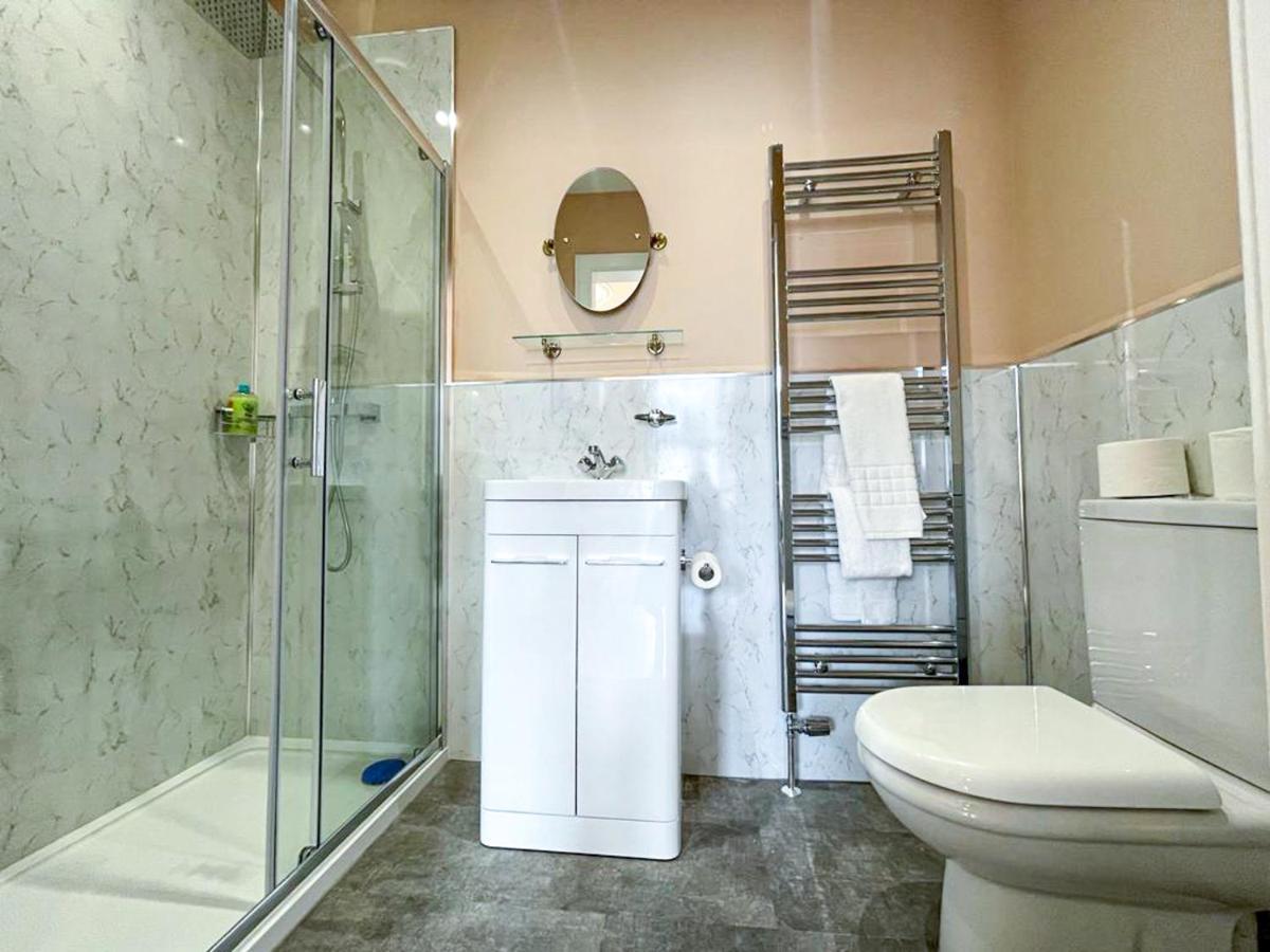 Remarkable 5Br Townhouse With Garden, Sleeps 12 Edinburgh Exterior photo