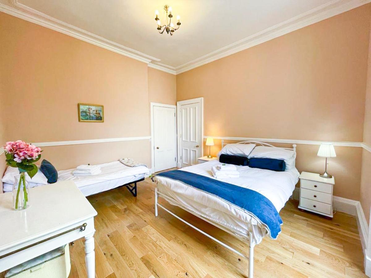 Remarkable 5Br Townhouse With Garden, Sleeps 12 Edinburgh Exterior photo
