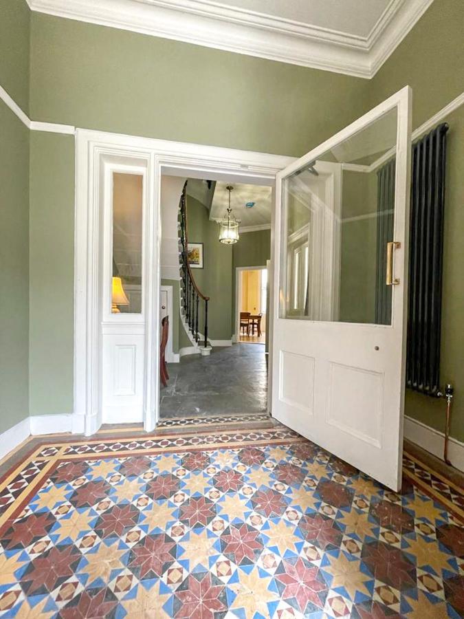 Remarkable 5Br Townhouse With Garden, Sleeps 12 Edinburgh Exterior photo