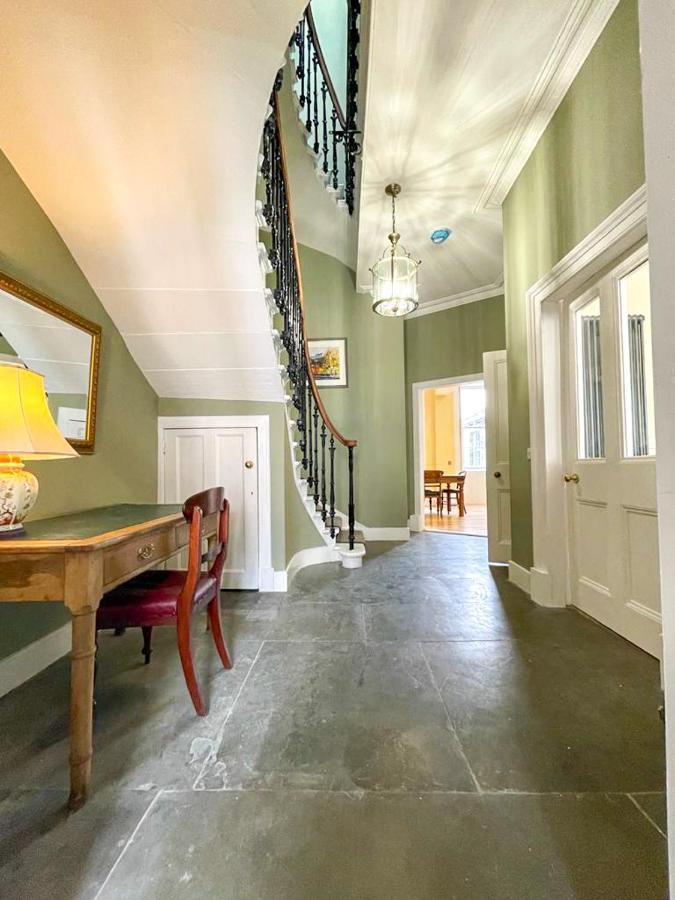 Remarkable 5Br Townhouse With Garden, Sleeps 12 Edinburgh Exterior photo