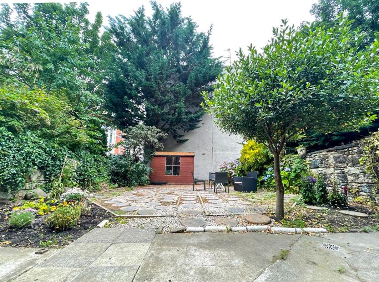 Remarkable 5Br Townhouse With Garden, Sleeps 12 Edinburgh Exterior photo